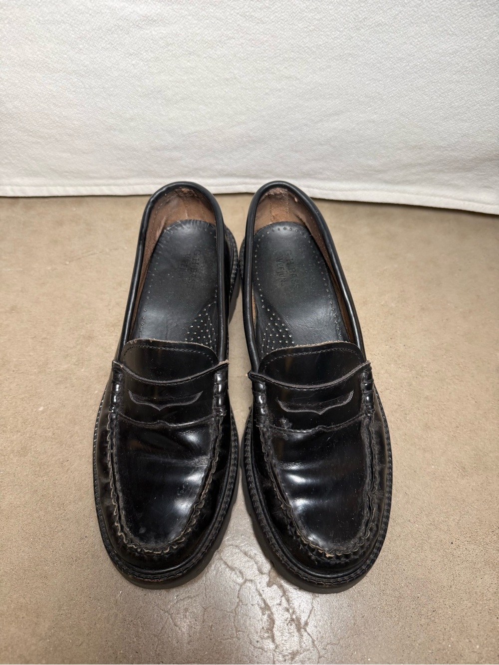 GH Bass Whitney Weejuns Super Lug Penny Loafers - Picture 4 of 9